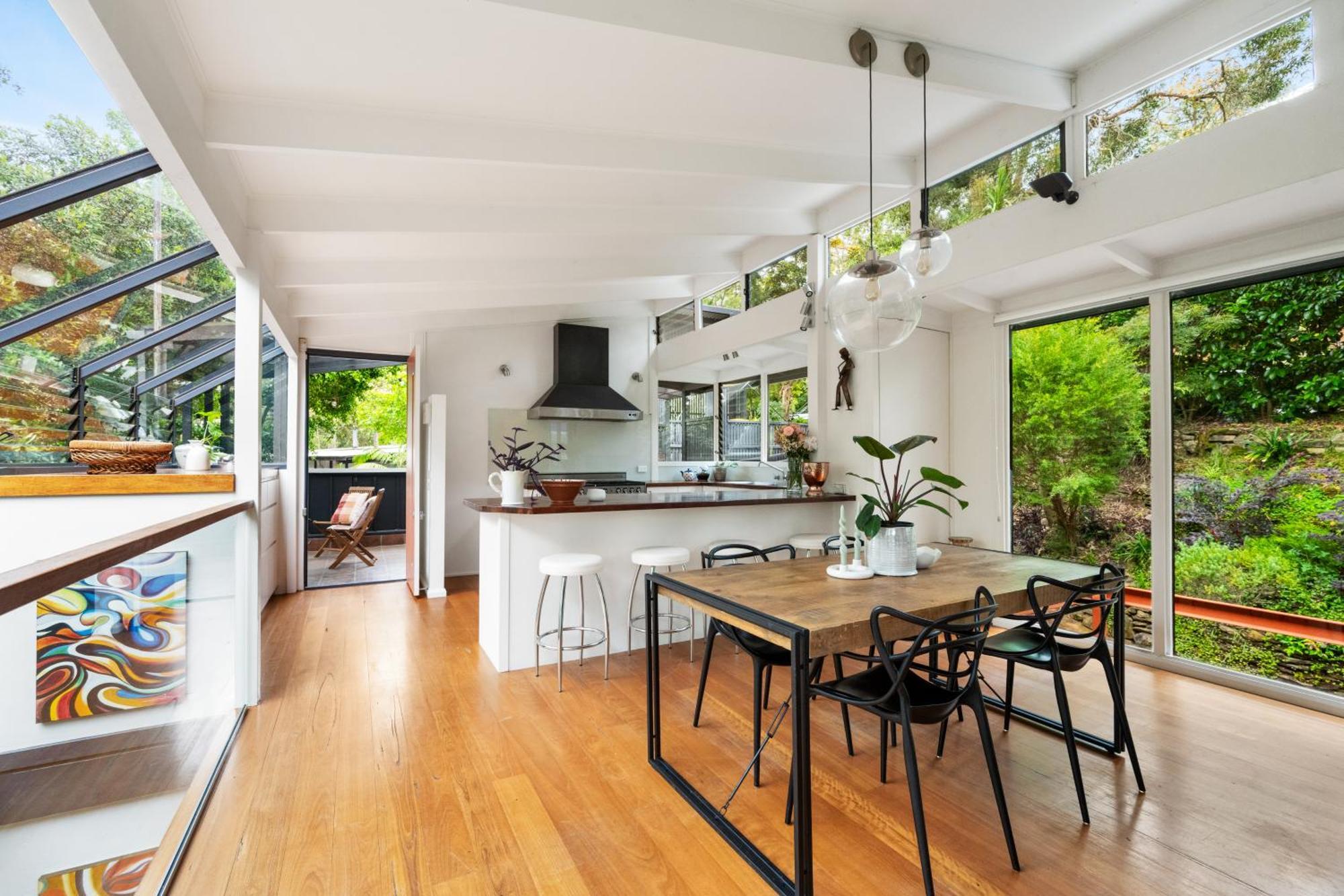 Apartment Luxury Escape - 4bd And Courtyard In Castlecrag Sydney